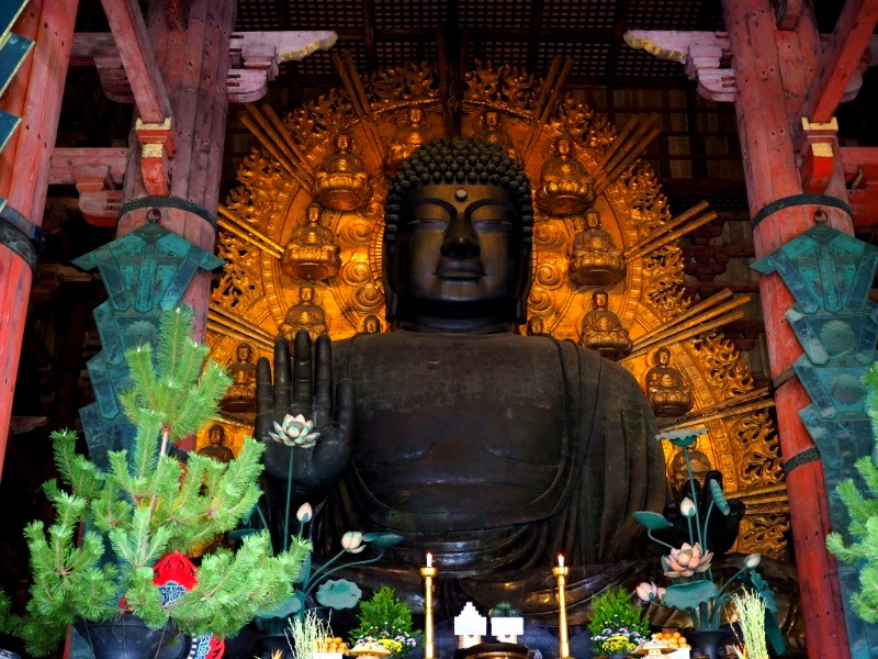 大きな奈良の巨大寺院東大寺は必見!国宝級のスーパースター大仏さまがおられます